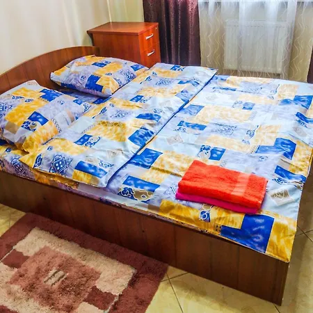 квартиры по улице феодосийская, 1-а Апартаменти Київ